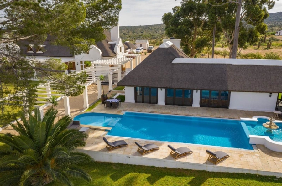 33 Bedroom Property for Sale in Jansenville Rural Eastern Cape